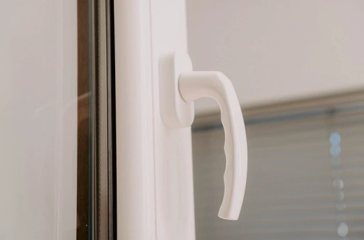 60 x 90 cm - Ventana PVC blanca 1 puerta - económica (L 600 x H 900 mm)